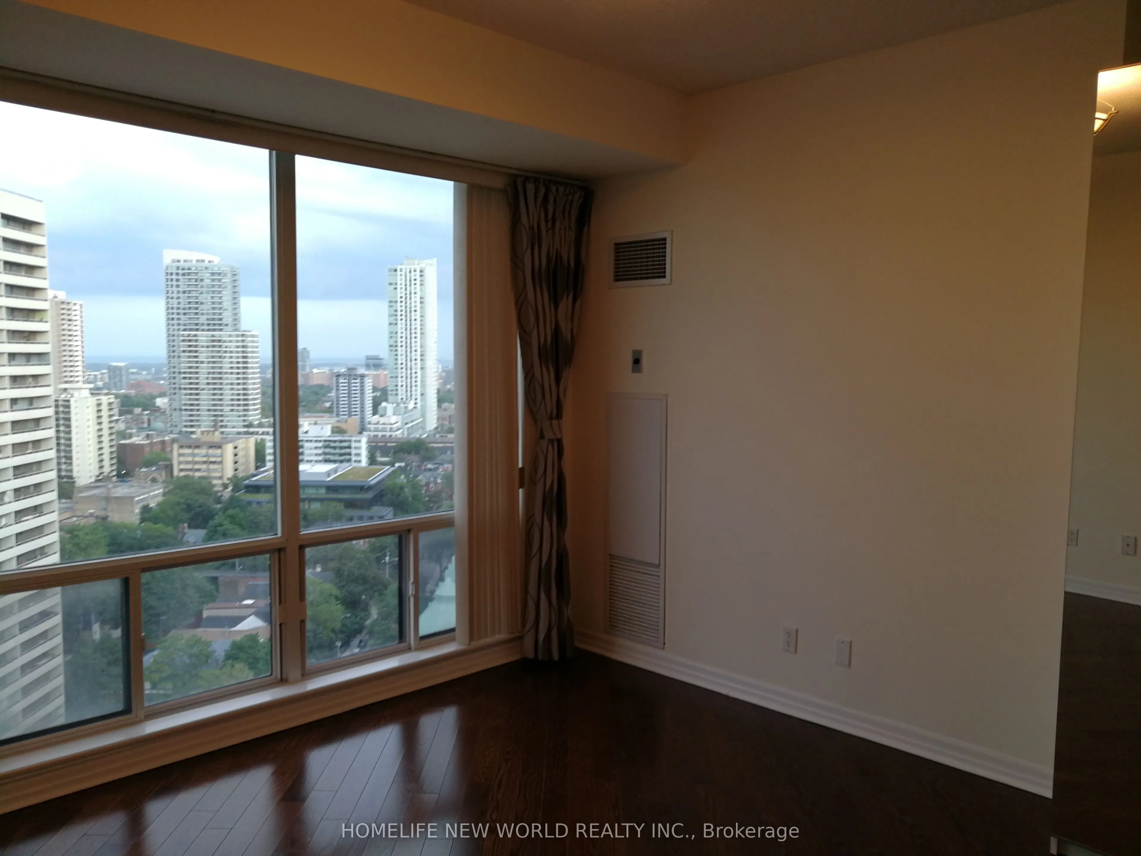 300 Bloor Street E, #2506
