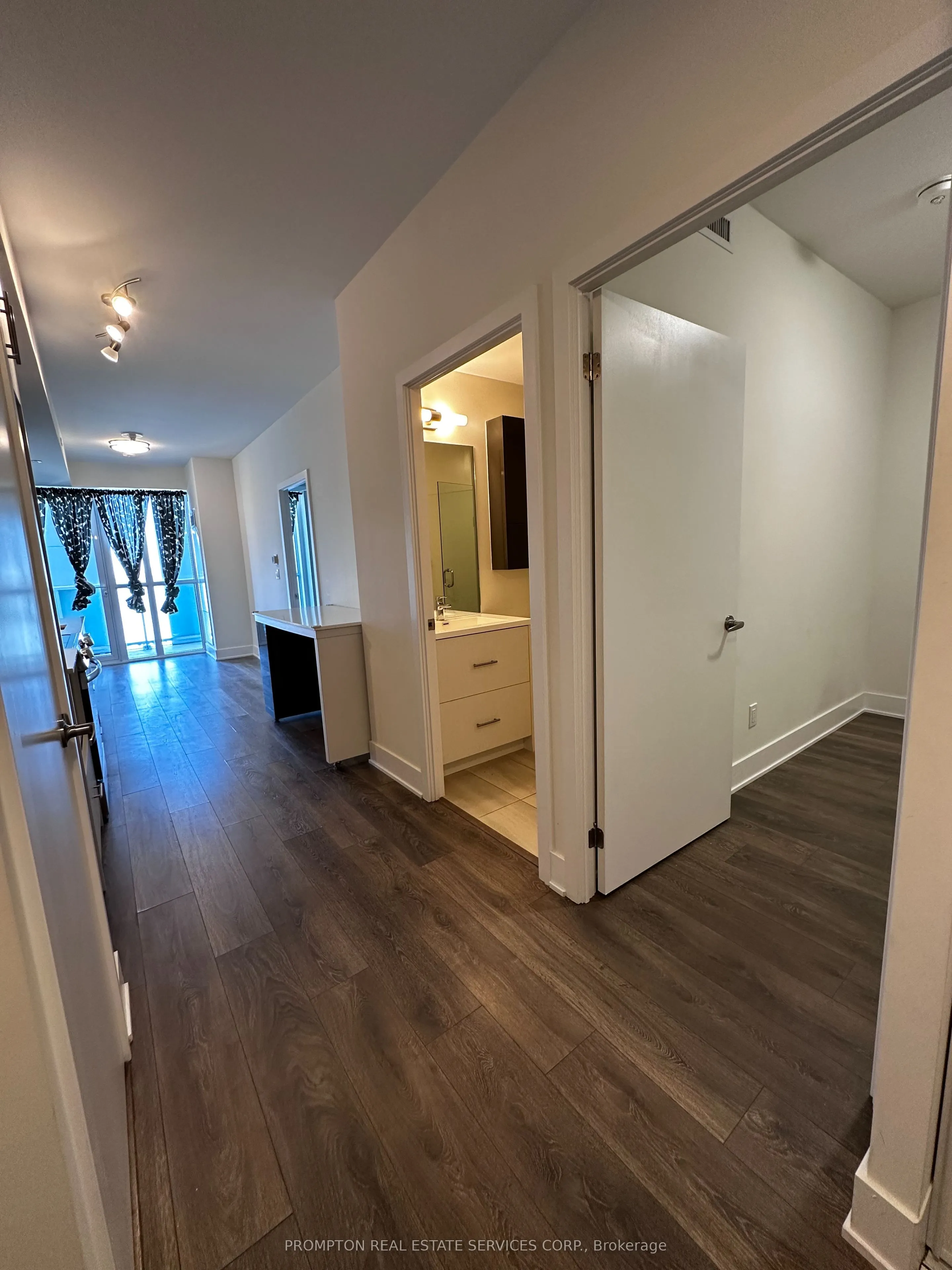 188 Fairview Mall Drive, #2808