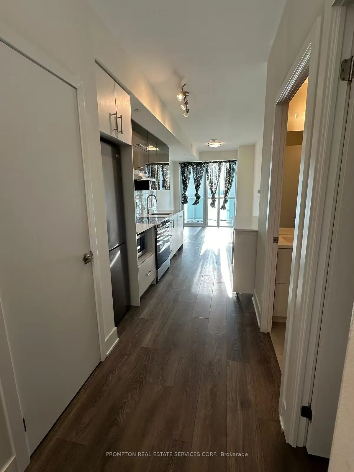 188 Fairview Mall Drive, #2808