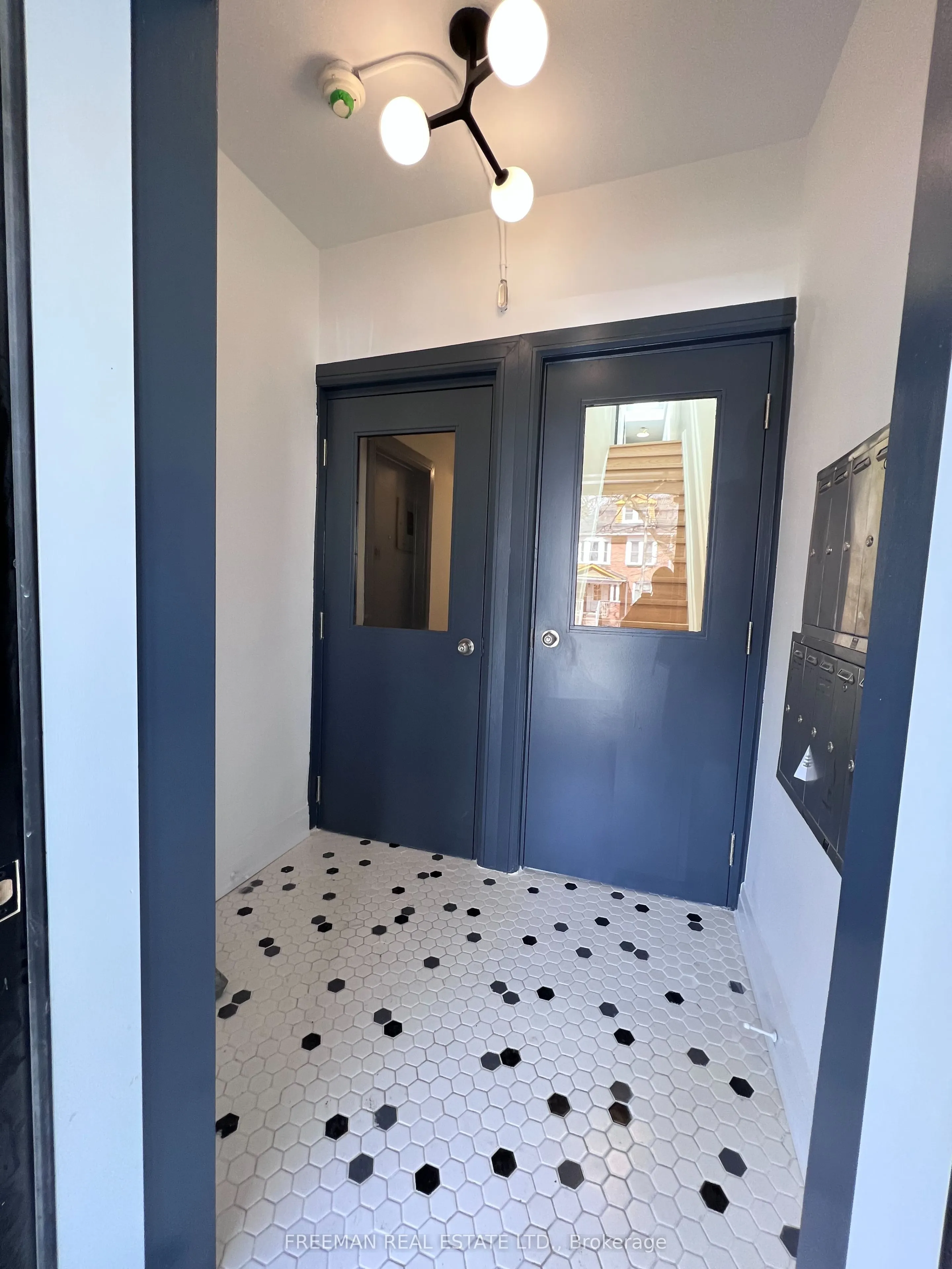 15 Thorburn Avenue #204