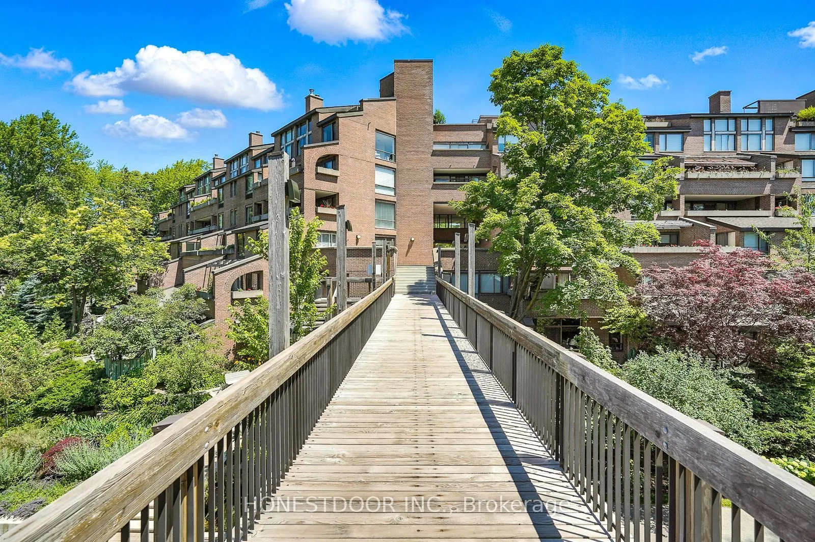 40 Sylvan Valleyway, #312