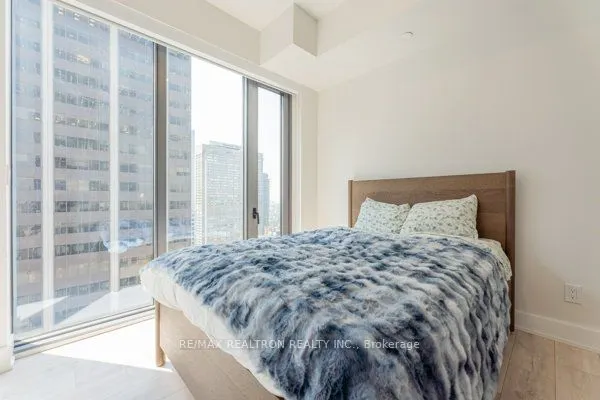 8 Cumberland Street, #3306
