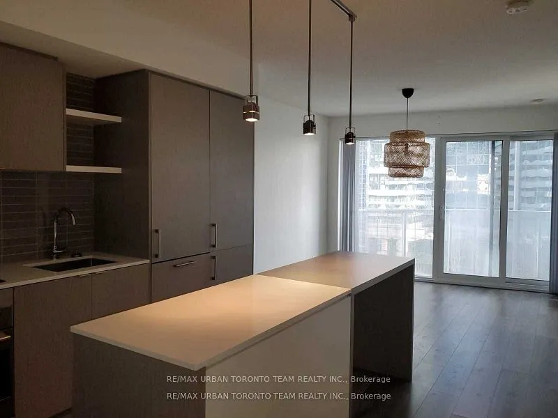 100 Harbour Street, #1409