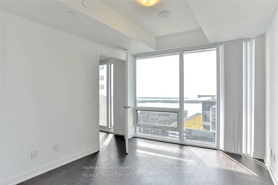 100 Harbour Street, #1409