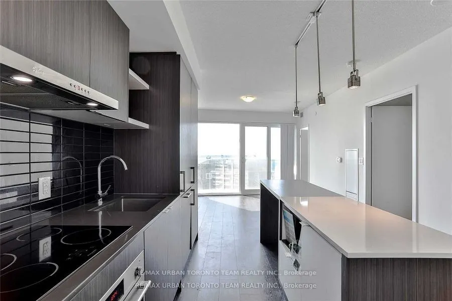 100 Harbour Street, #1409