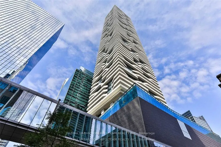 100 Harbour Street, #1409