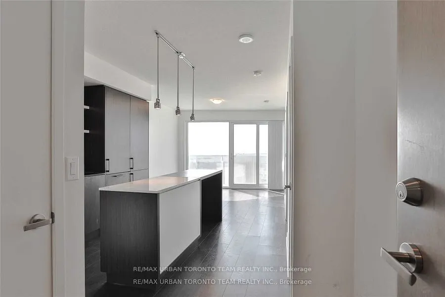 100 Harbour Street, #1409