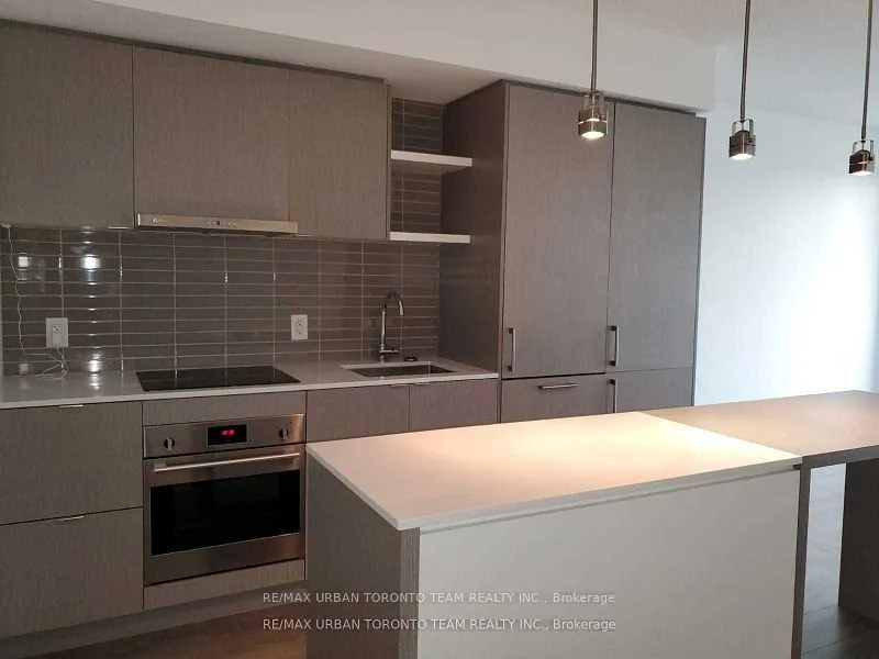 100 Harbour Street, #1409