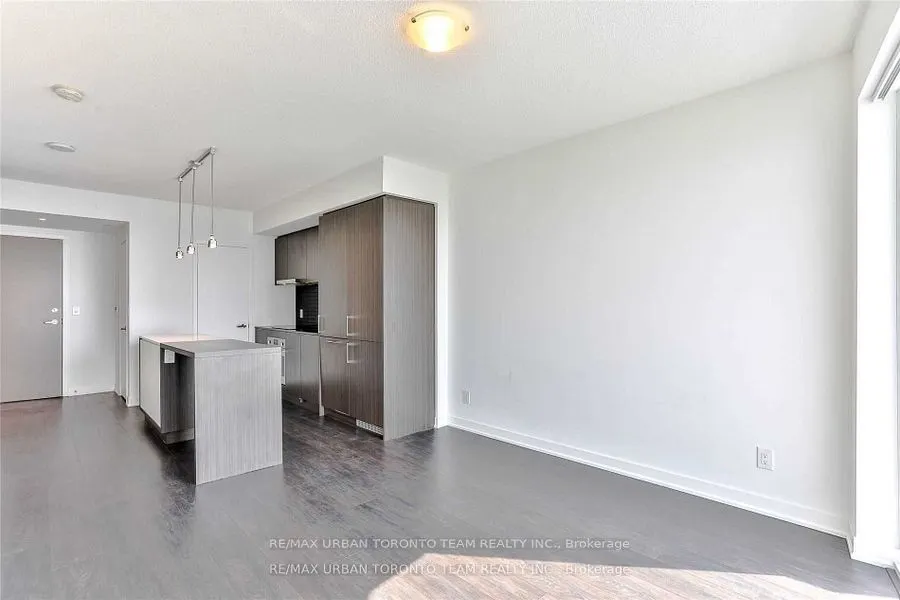 100 Harbour Street, #1409