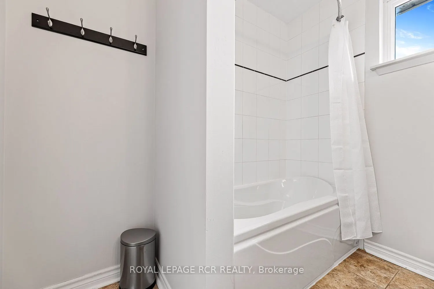 7 Annapearl Court