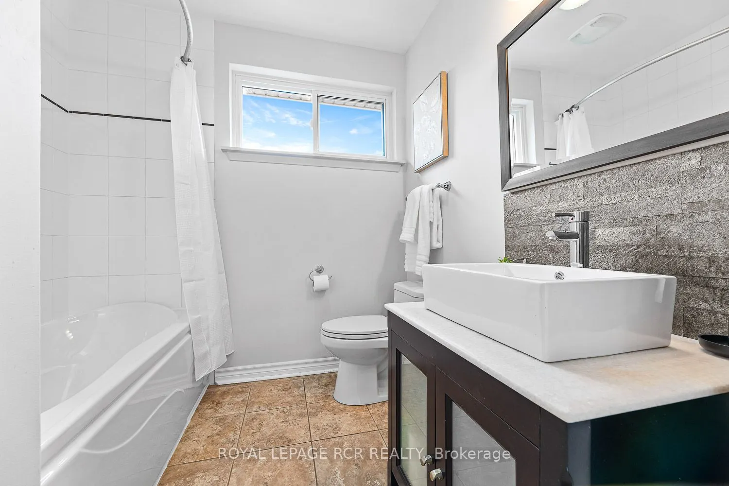 7 Annapearl Court