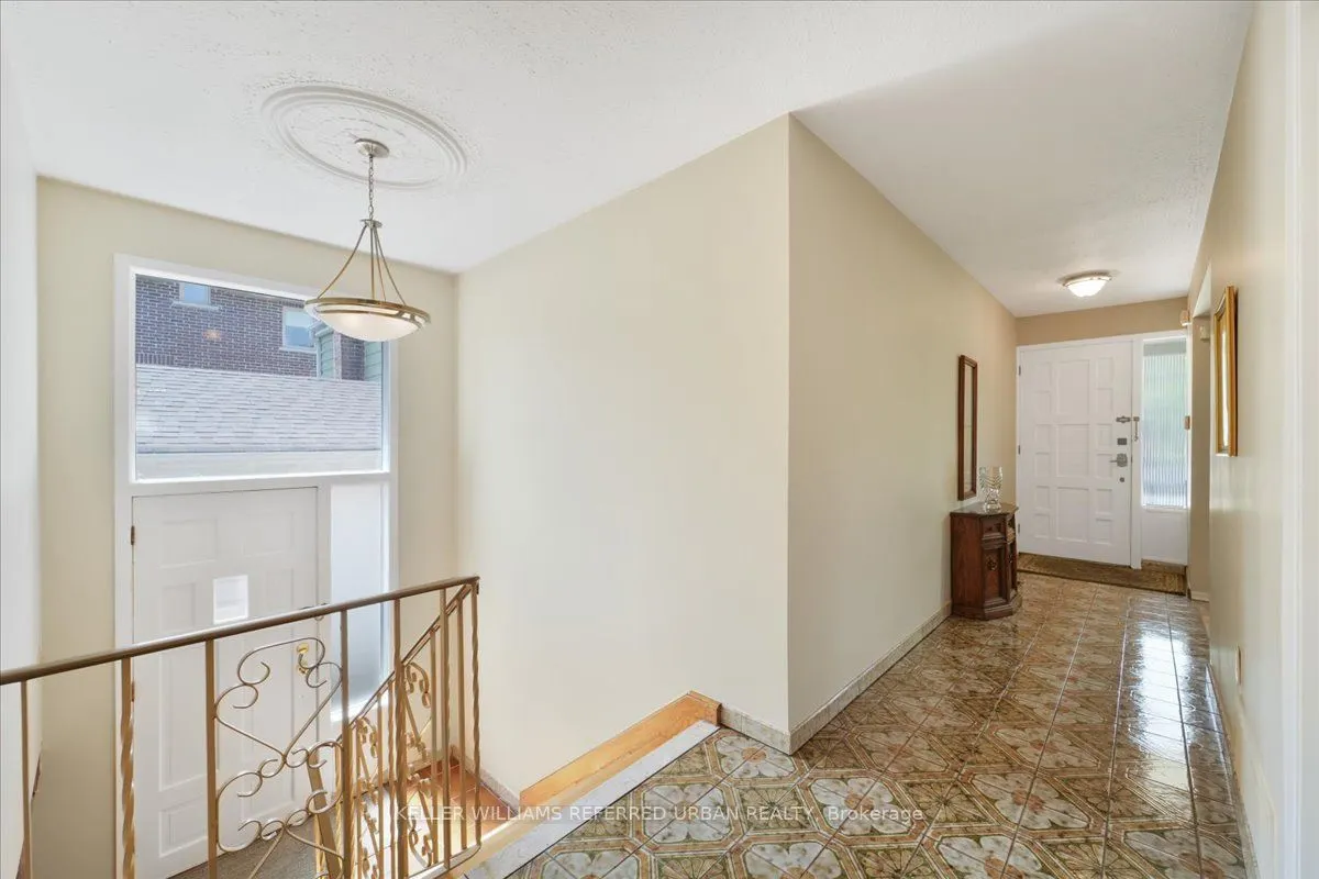 25 Farrell Avenue