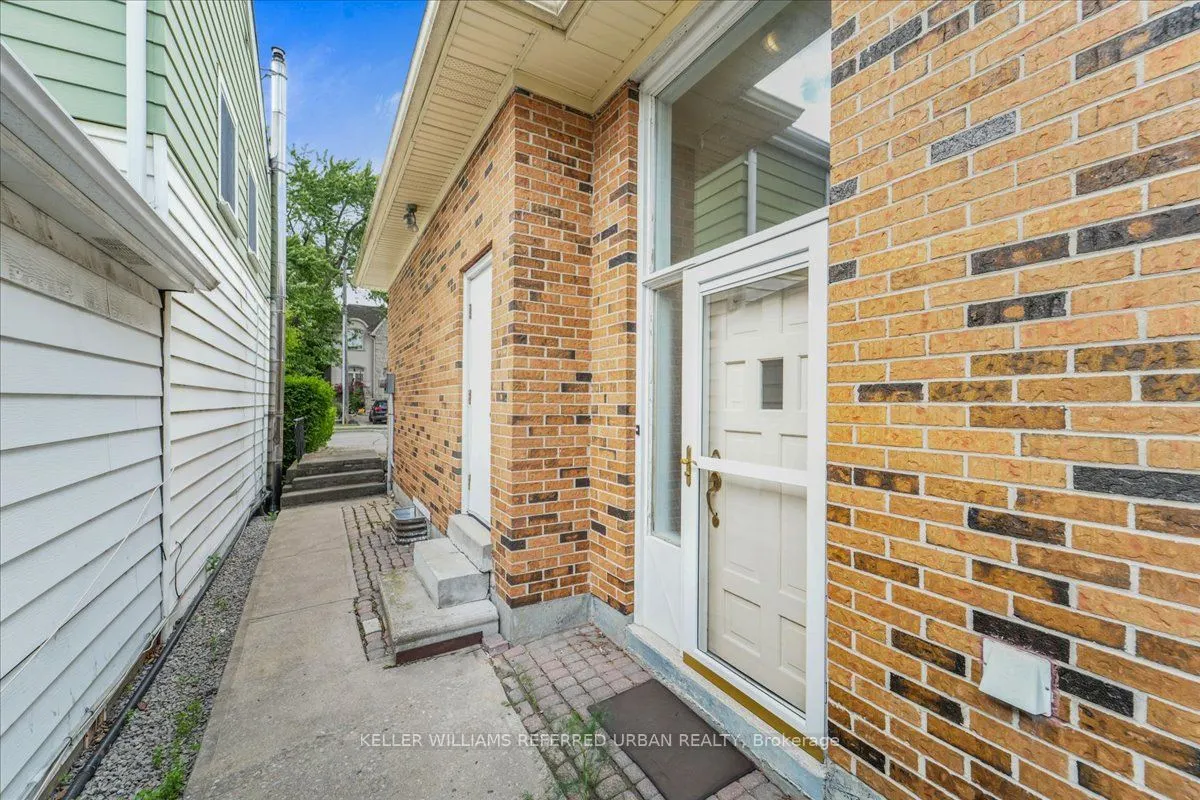 25 Farrell Avenue