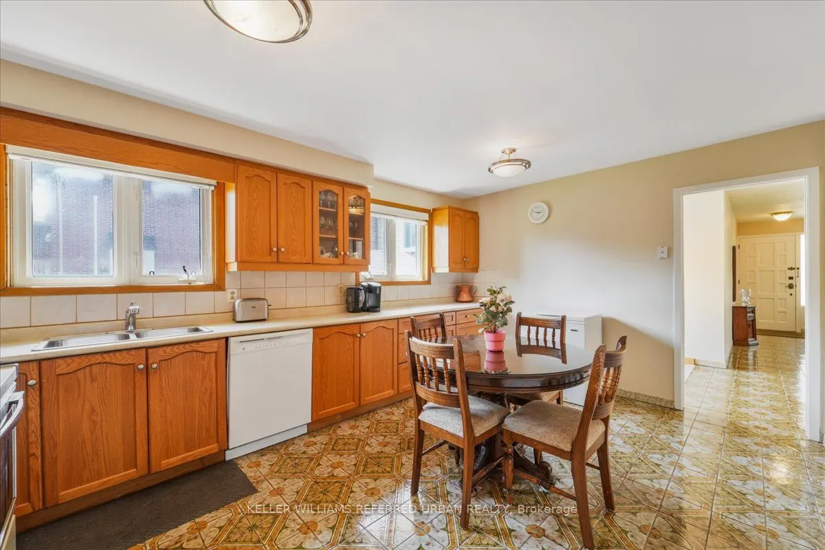 25 Farrell Avenue