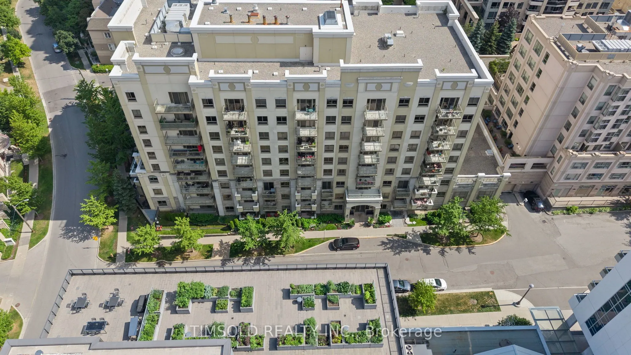 12 Rean Drive, #811