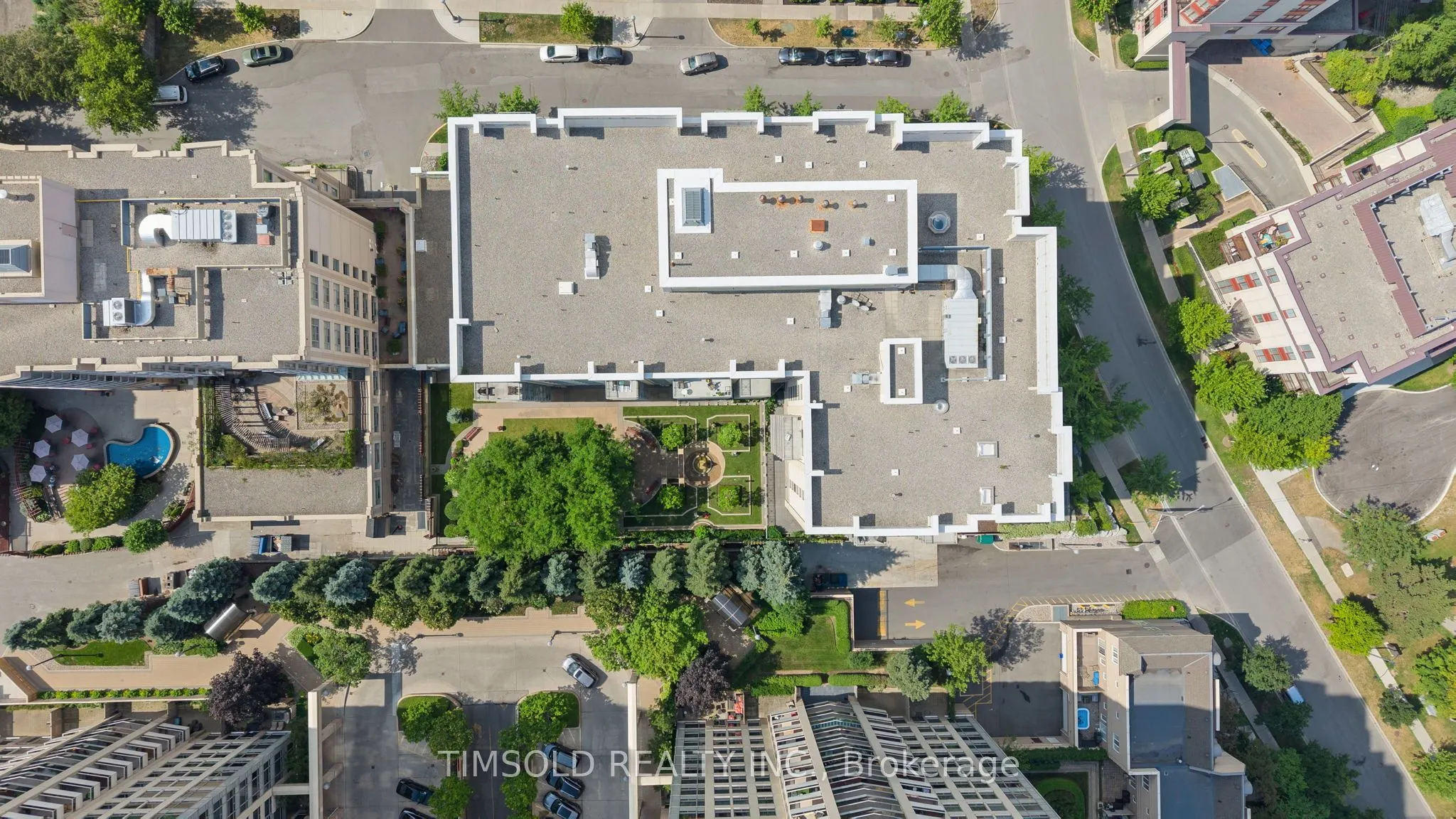 12 Rean Drive, #811