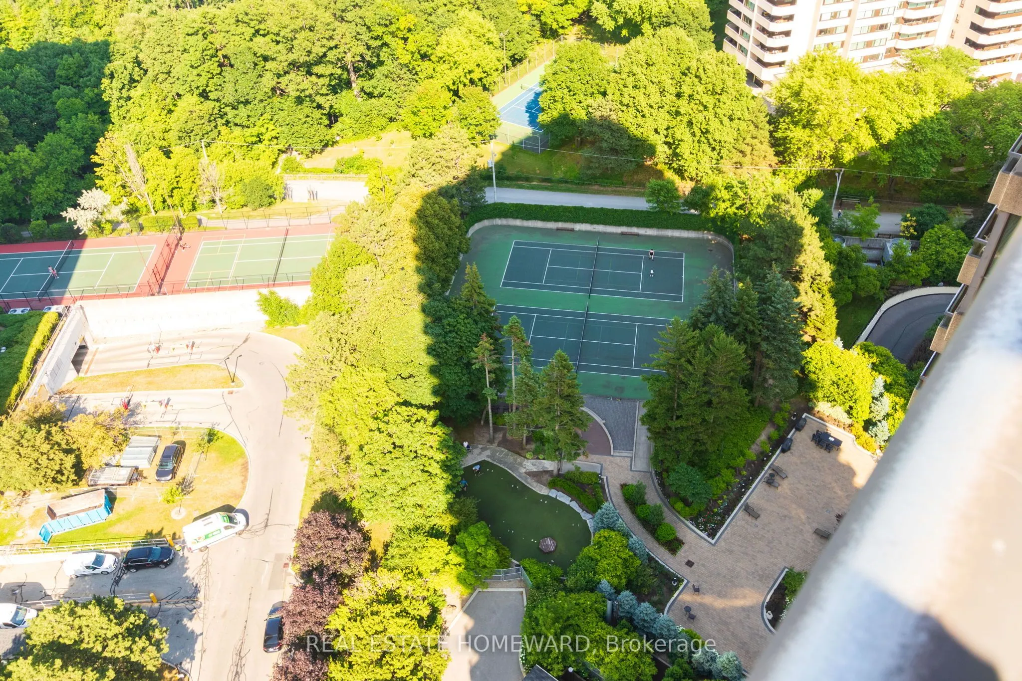 3 CONCORDE Place, #2603