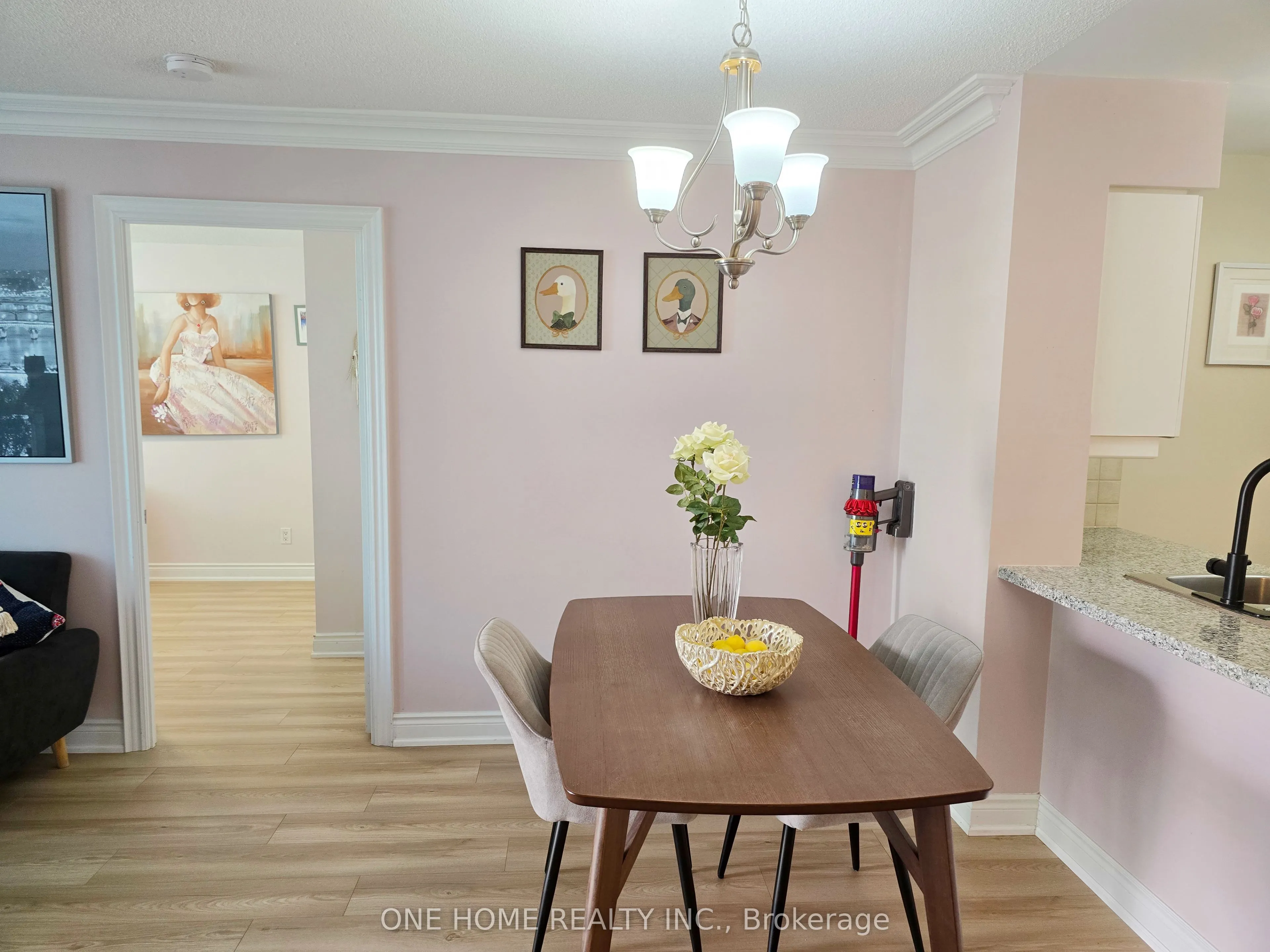 15 Greenview Avenue, #1804