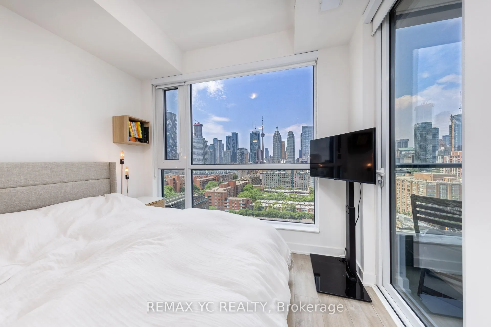 135 Lower Sherbourne Street #1464