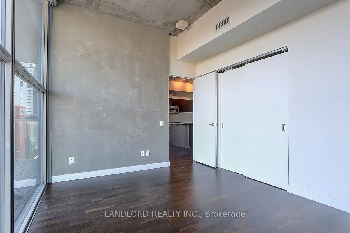 25 Oxley Street, #1302