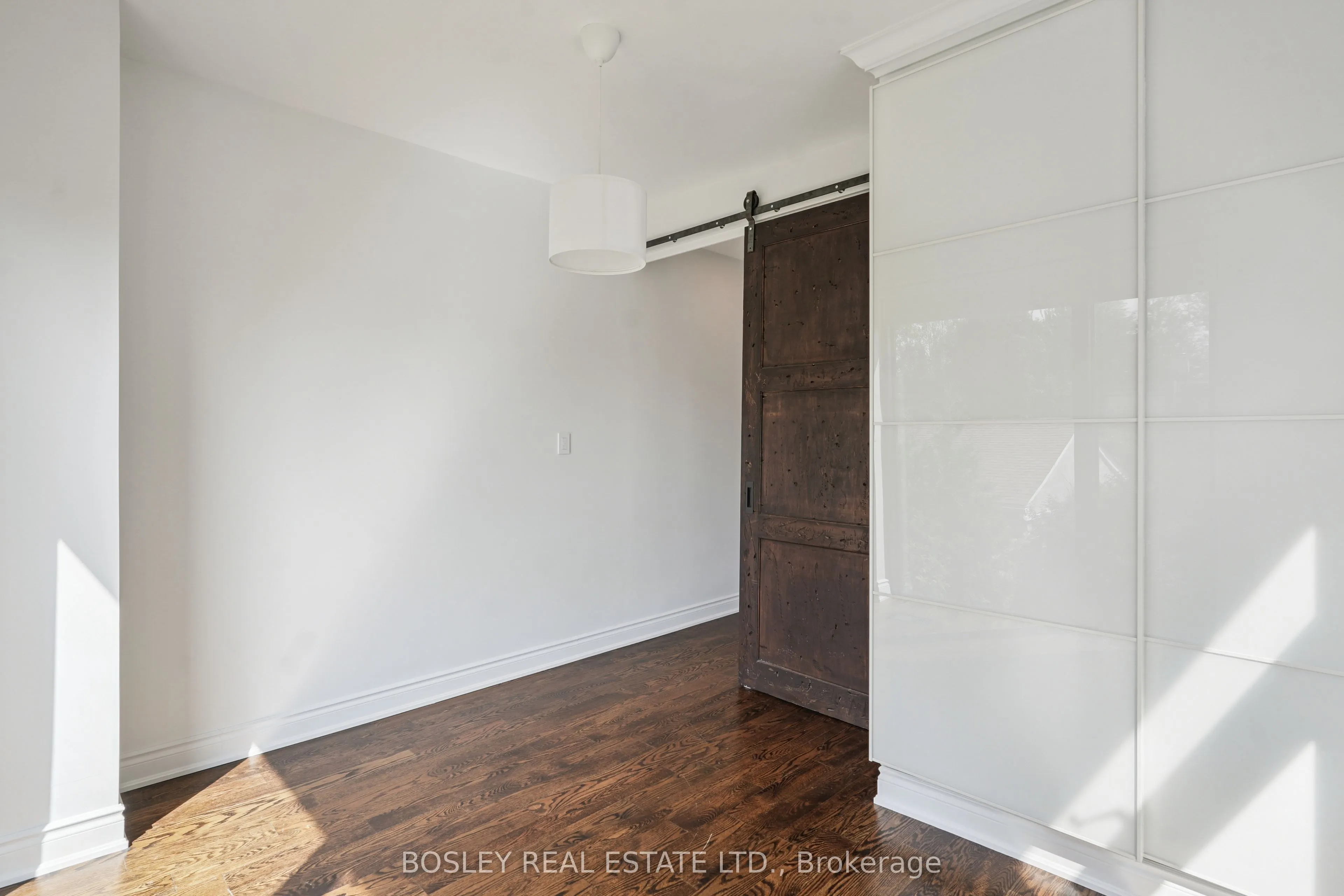 520 Manning Avenue