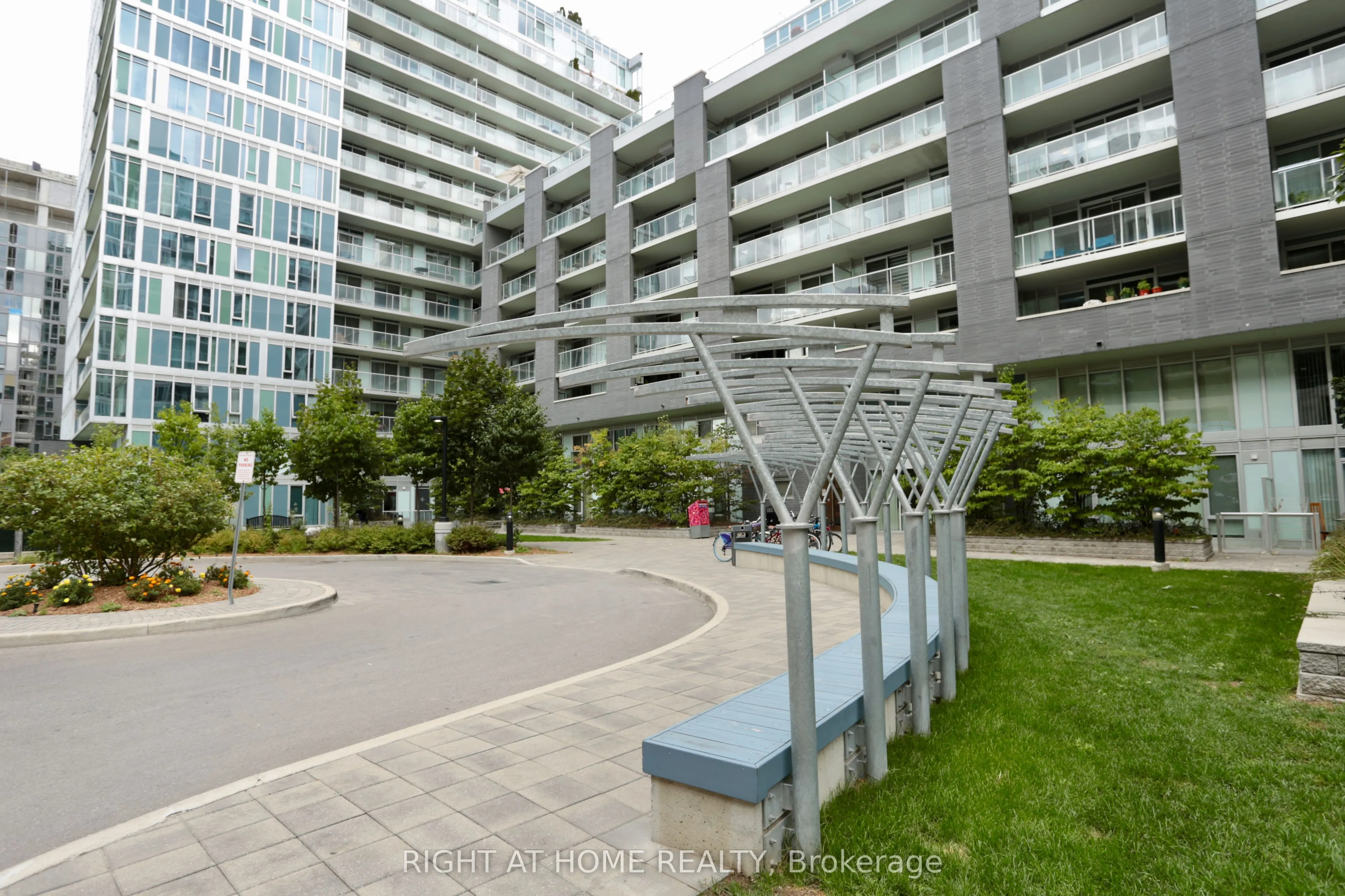 555 Wilson Avenue, #1208E