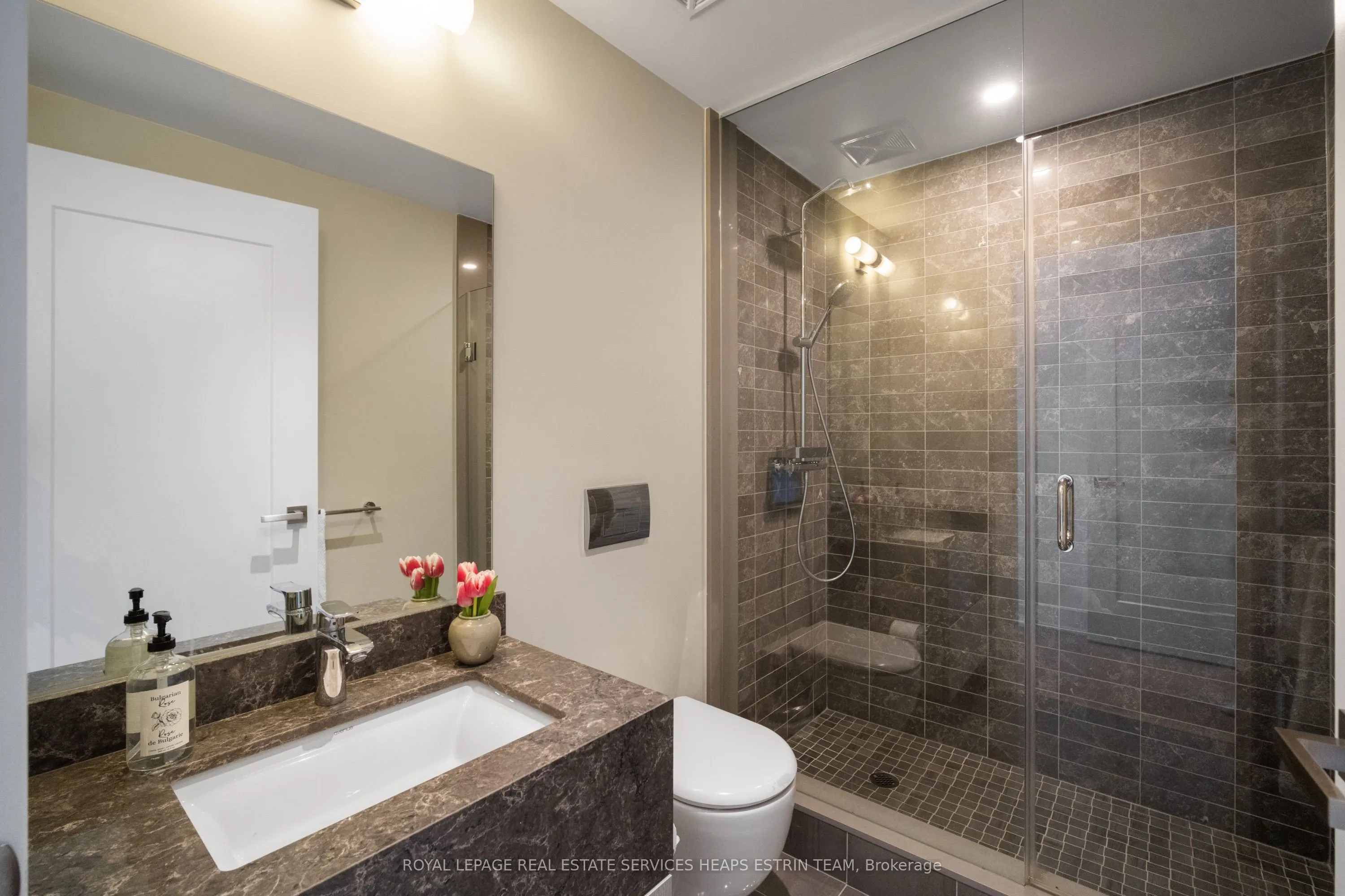 6 Jackes Avenue, #301