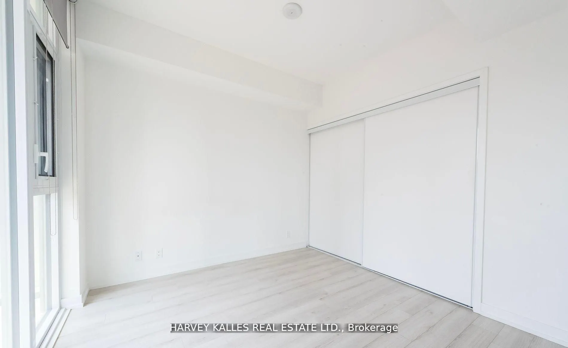 33 Helendale Avenue, #2409