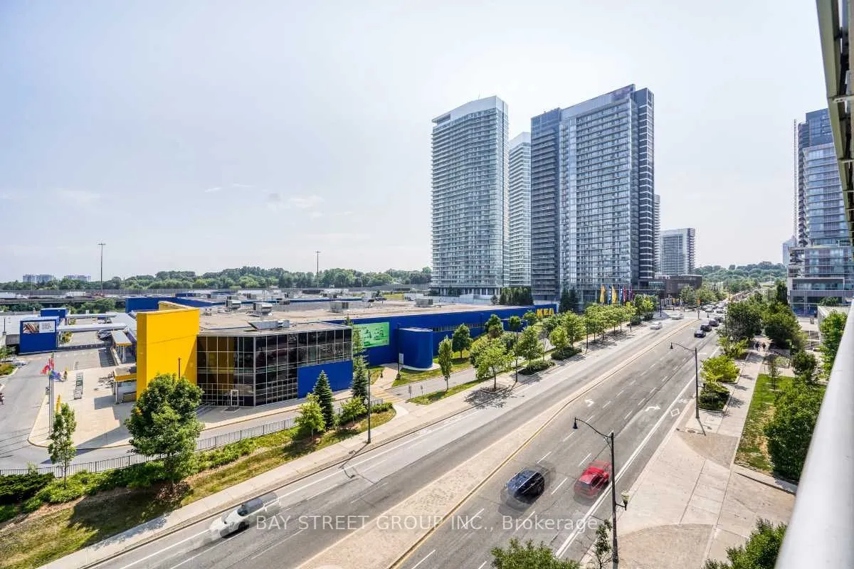 29 Singer Court, #512
