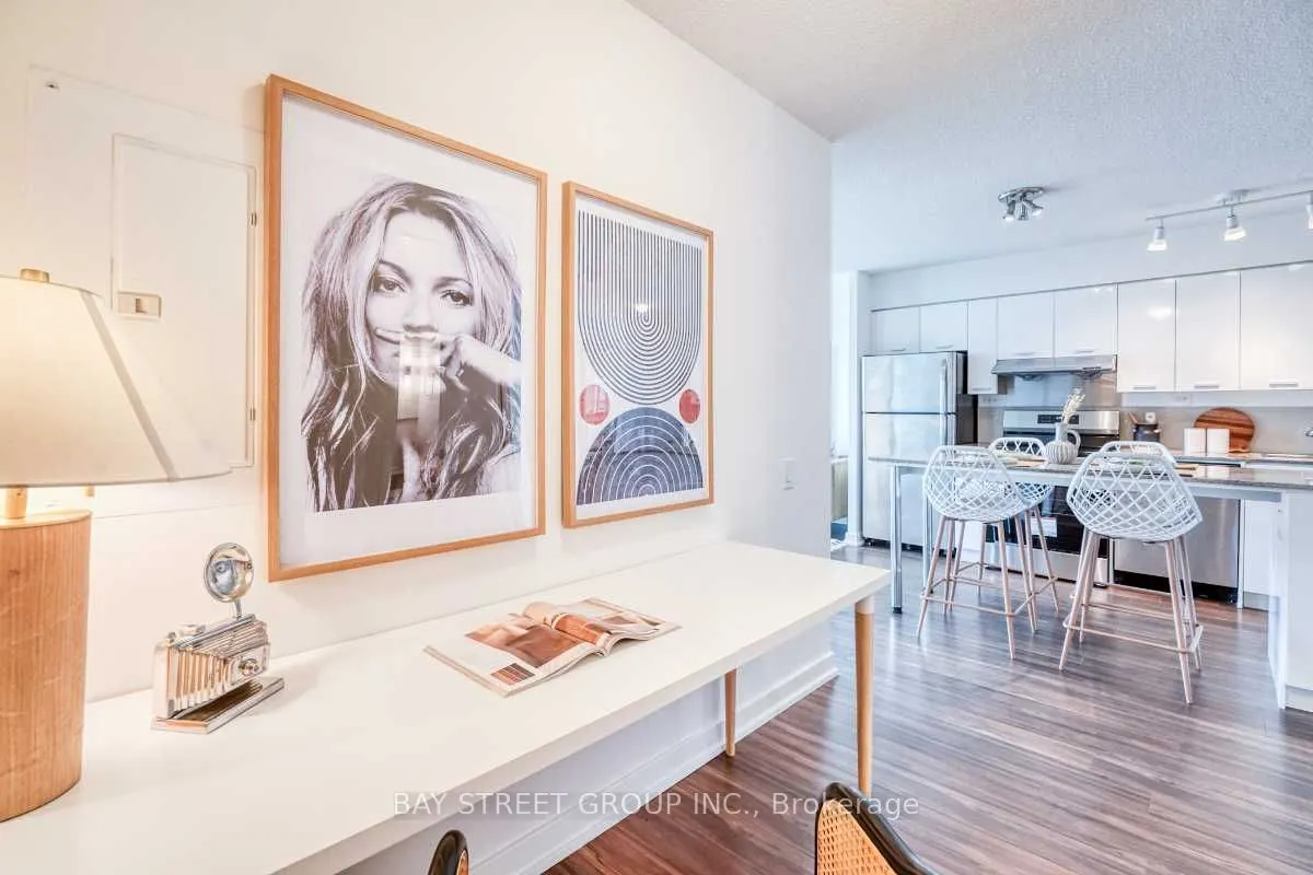 29 Singer Court, #512