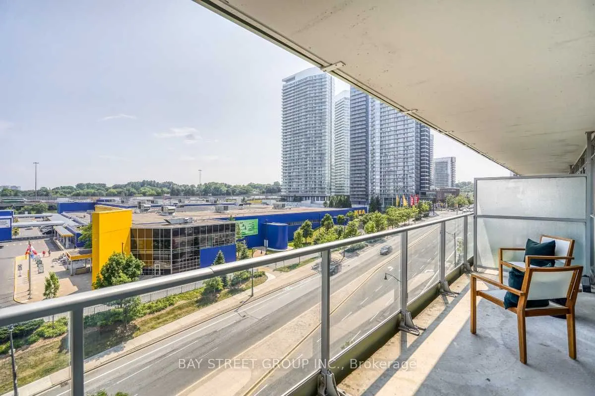 29 Singer Court, #512