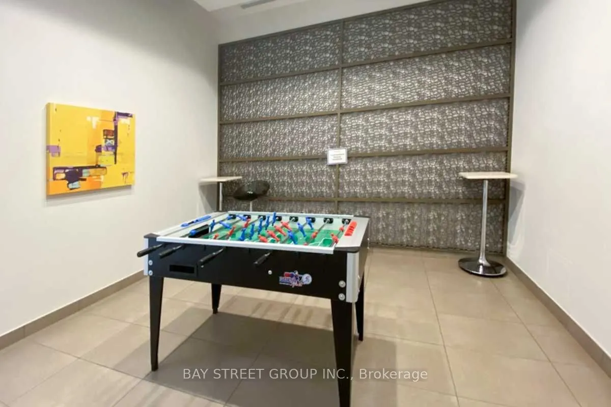 29 Singer Court, #512