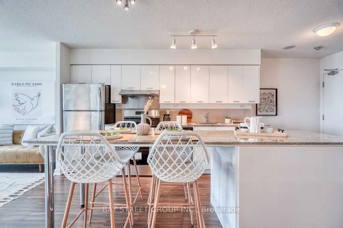 29 Singer Court, #512