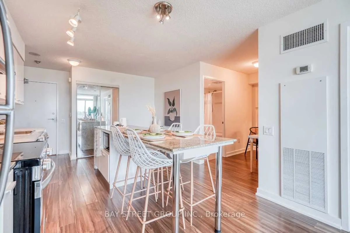 29 Singer Court, #512
