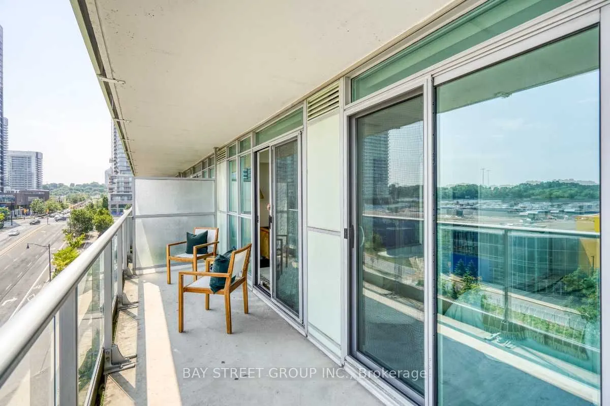 29 Singer Court, #512