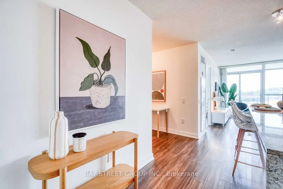 29 Singer Court, #512