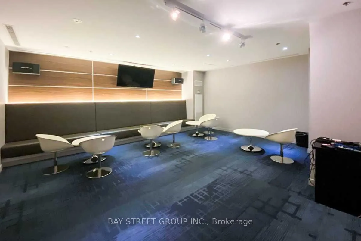 29 Singer Court, #512