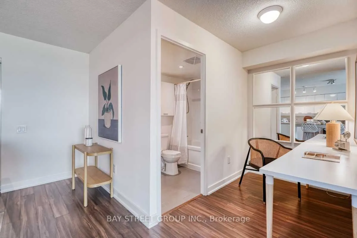 29 Singer Court, #512