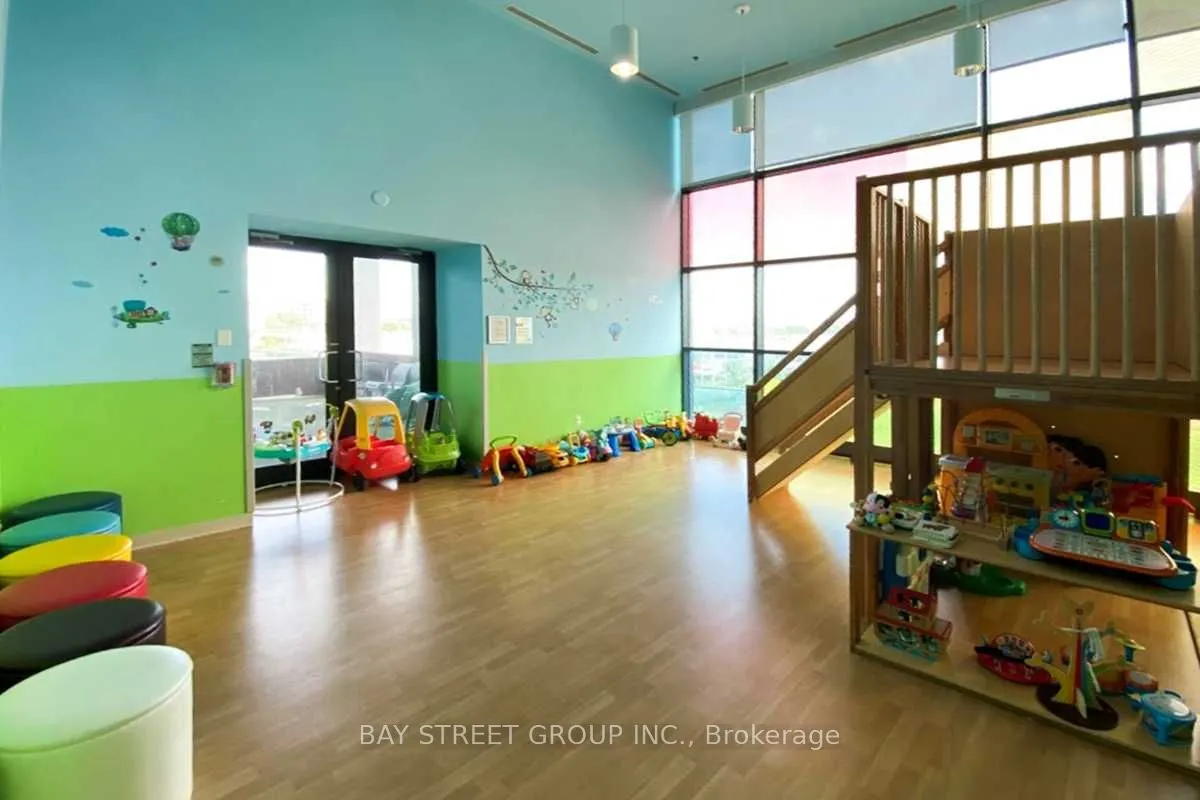 29 Singer Court, #512
