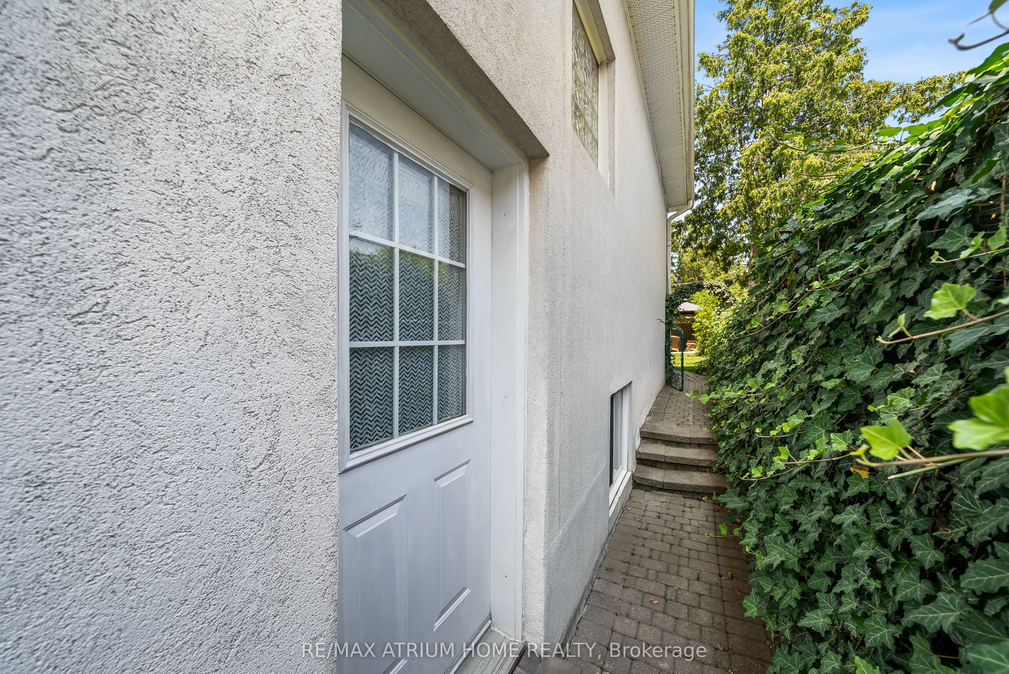 24 Abitibi Avenue