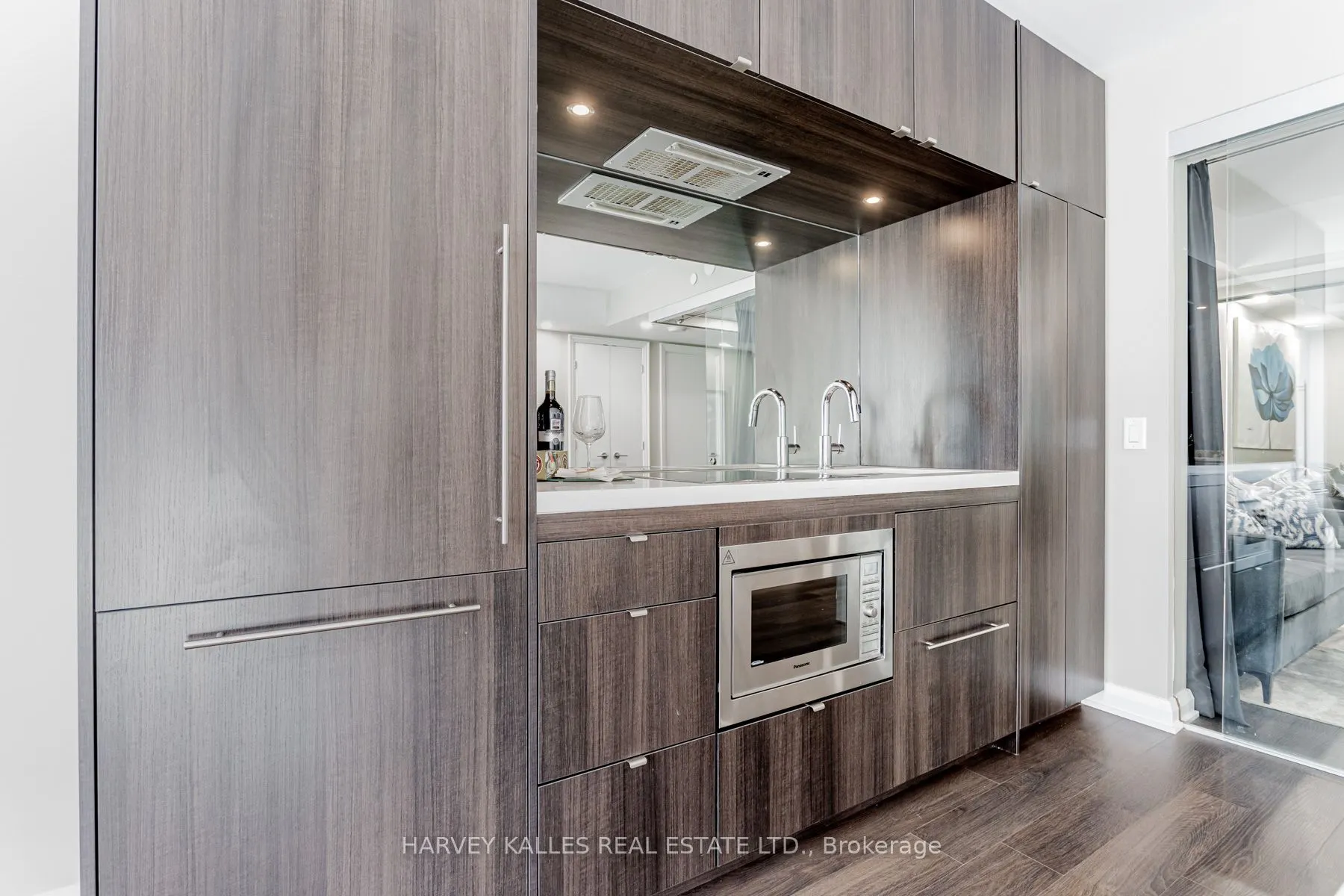 155 Yorkville Avenue, #2308