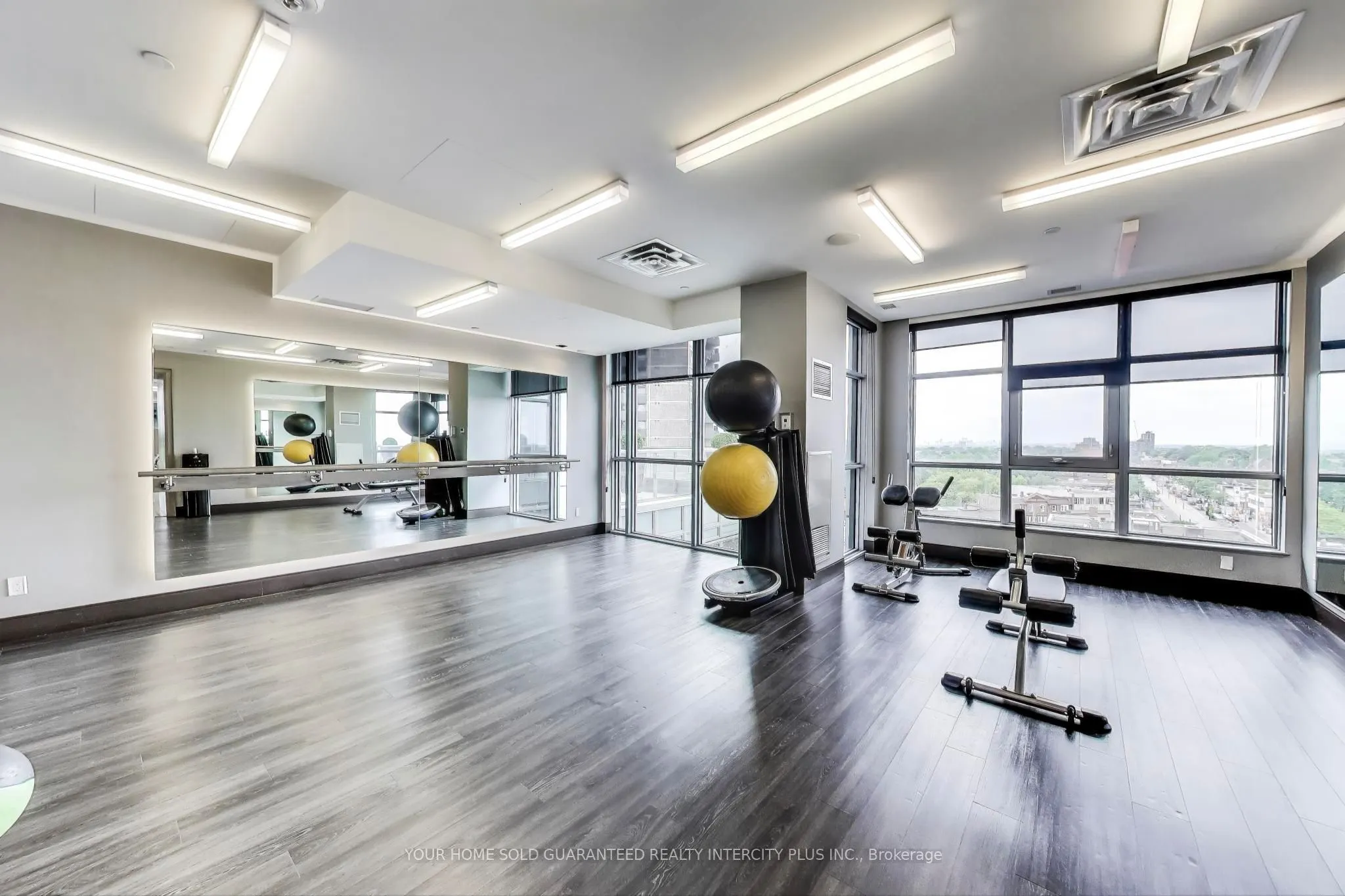 501 St. Clair Avenue W, #325