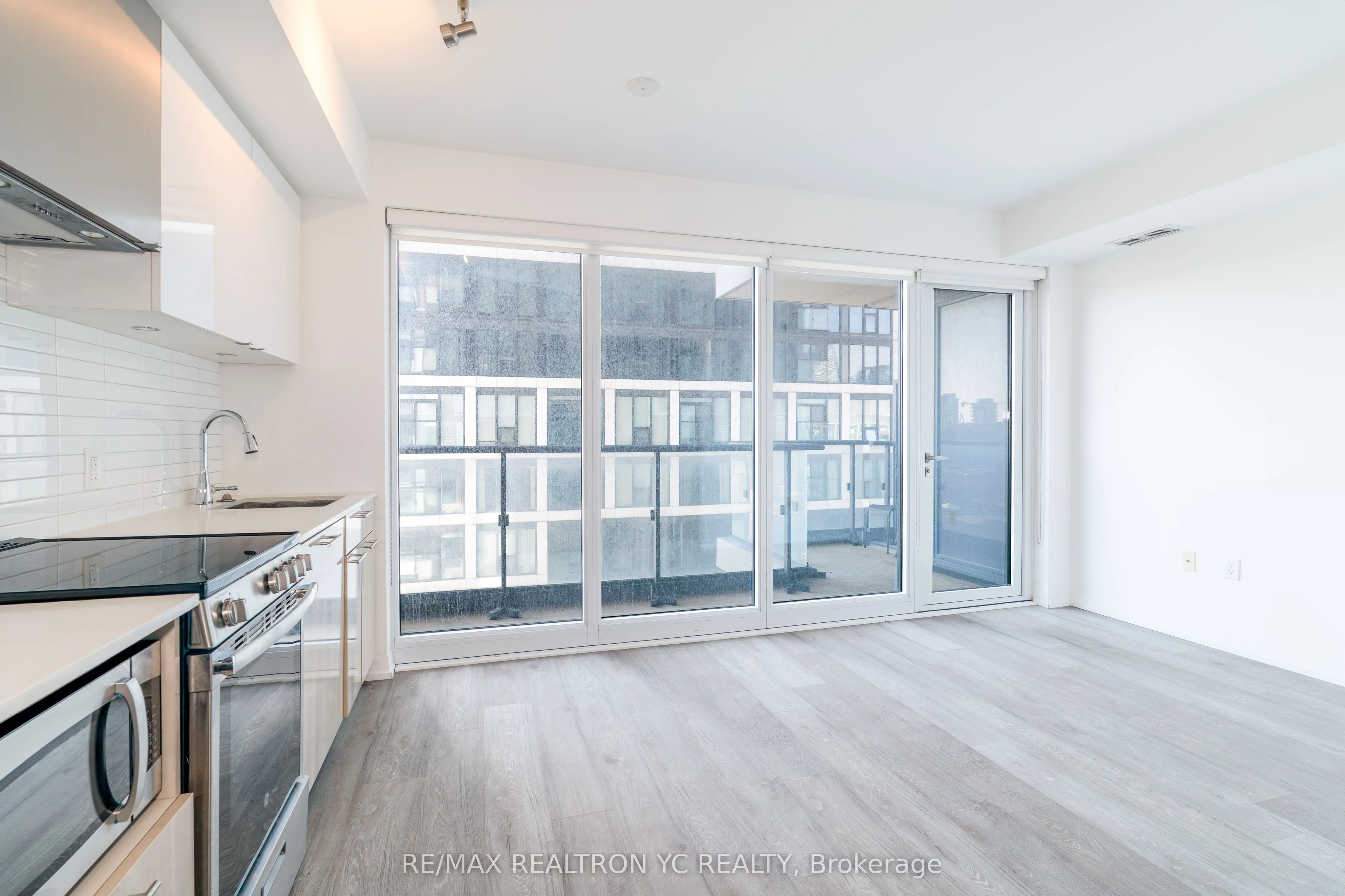 251 Jarvis Street, #1221