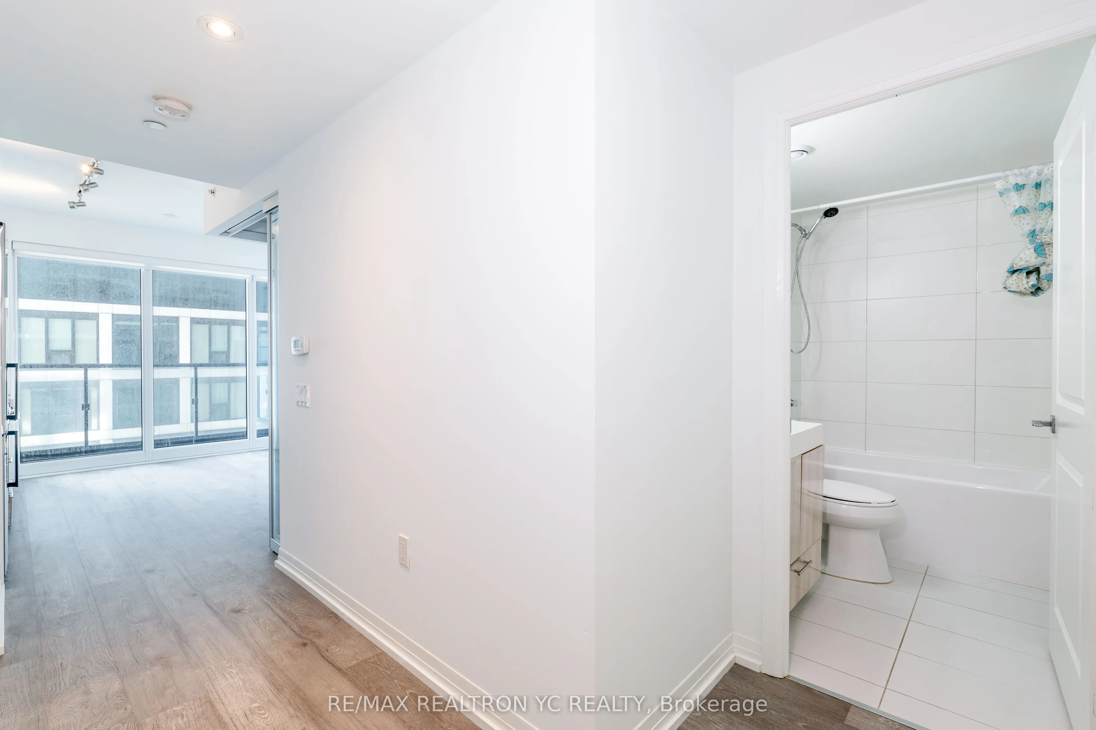 251 Jarvis Street, #1221