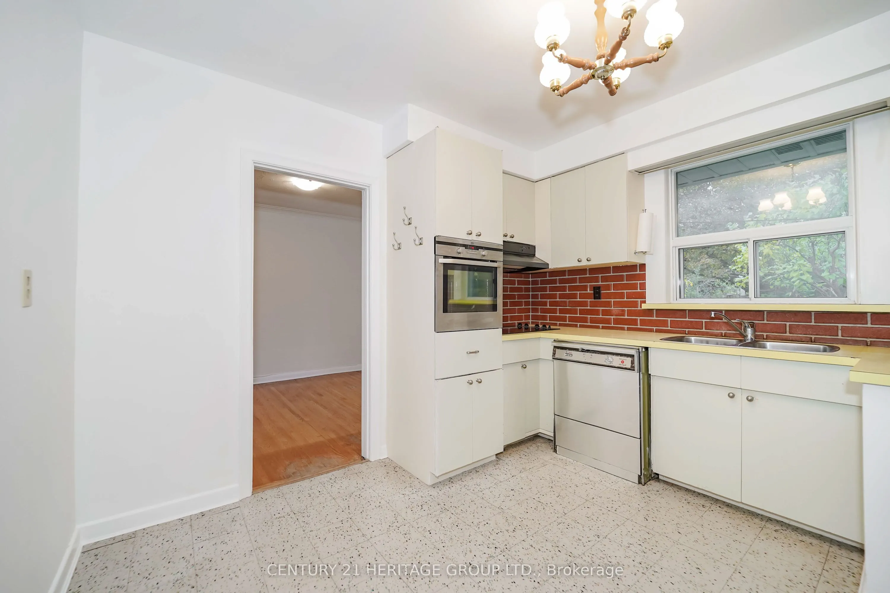 35 Caswell Drive