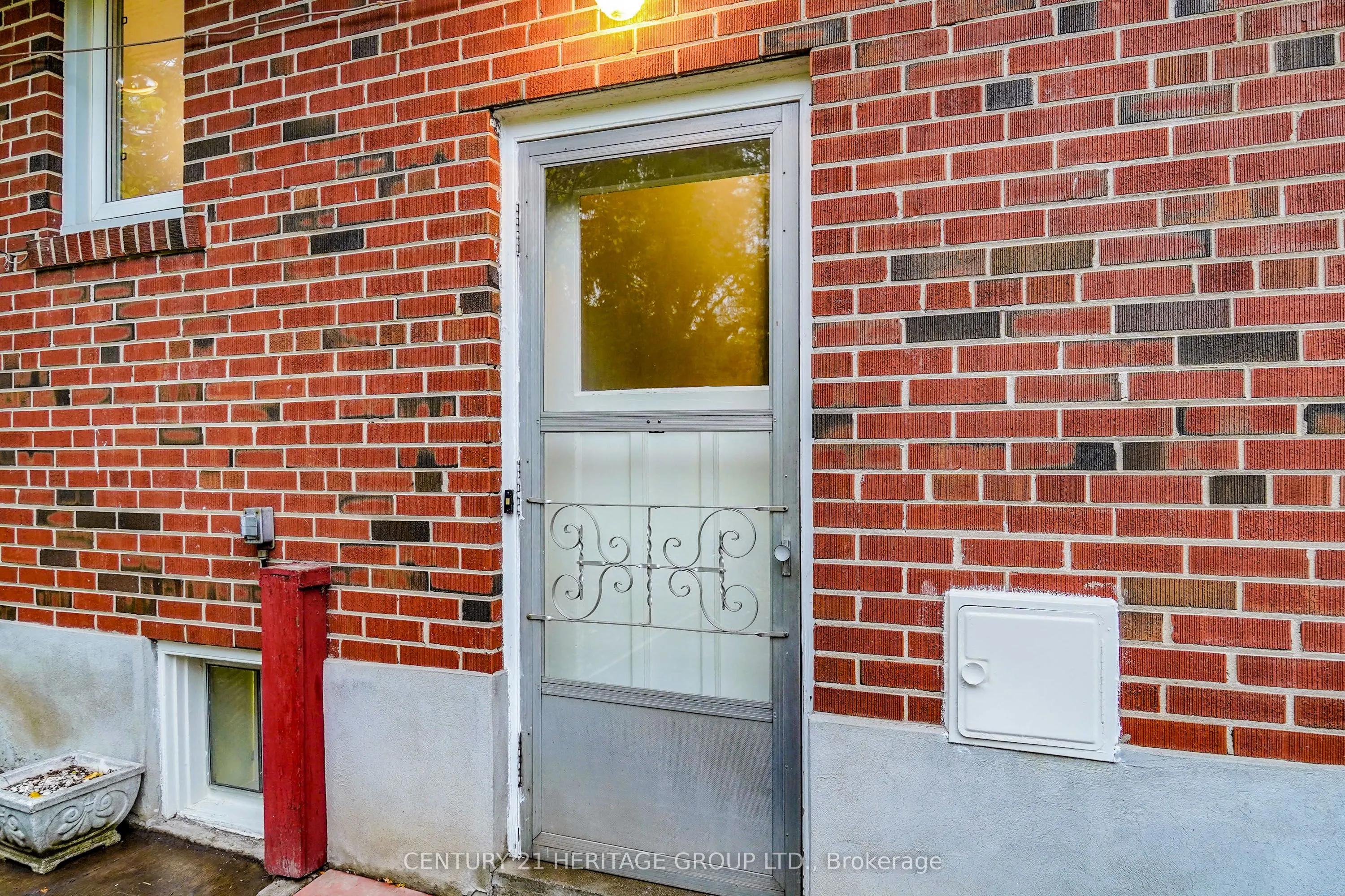35 Caswell Drive