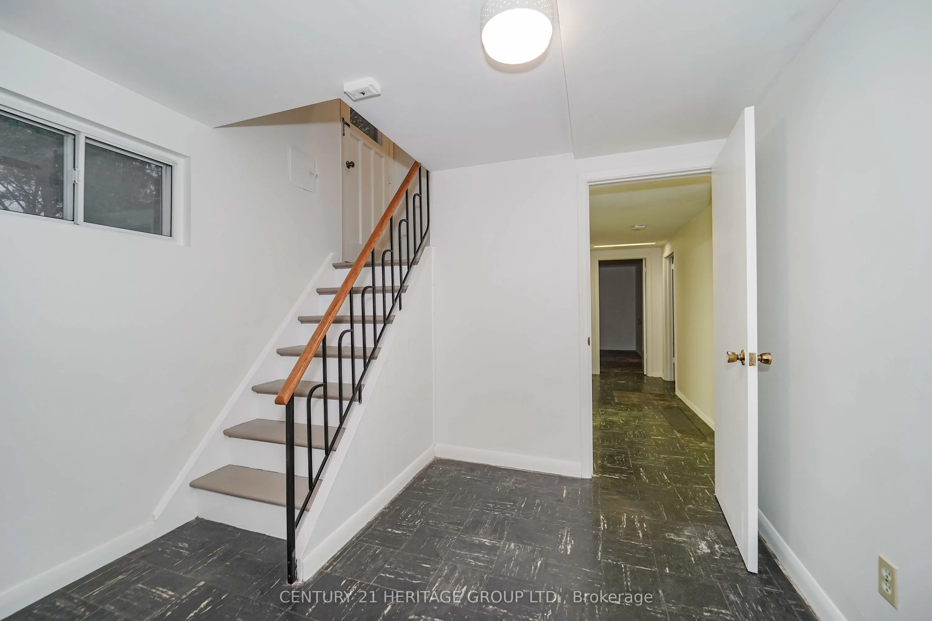 35 Caswell Drive