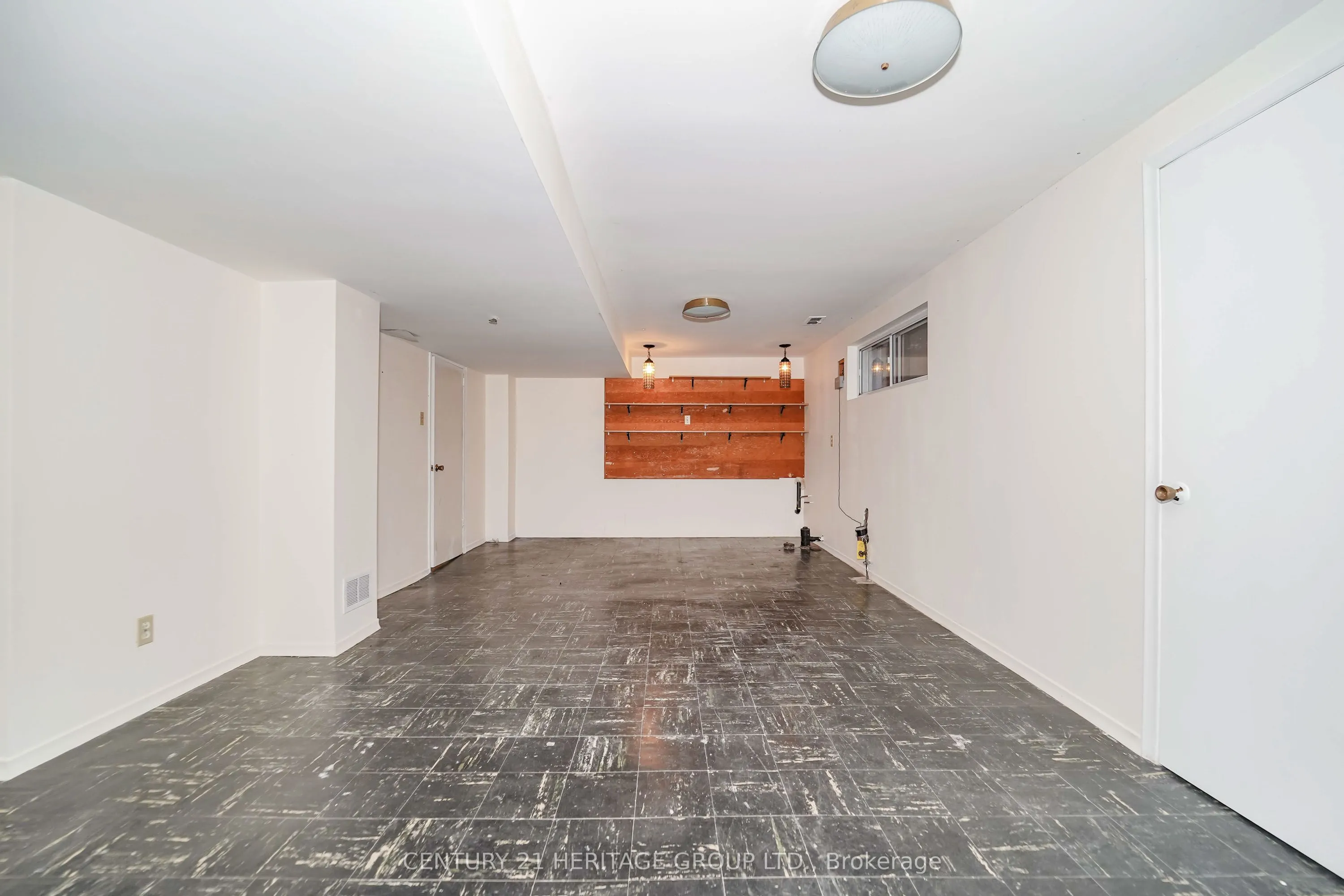 35 Caswell Drive