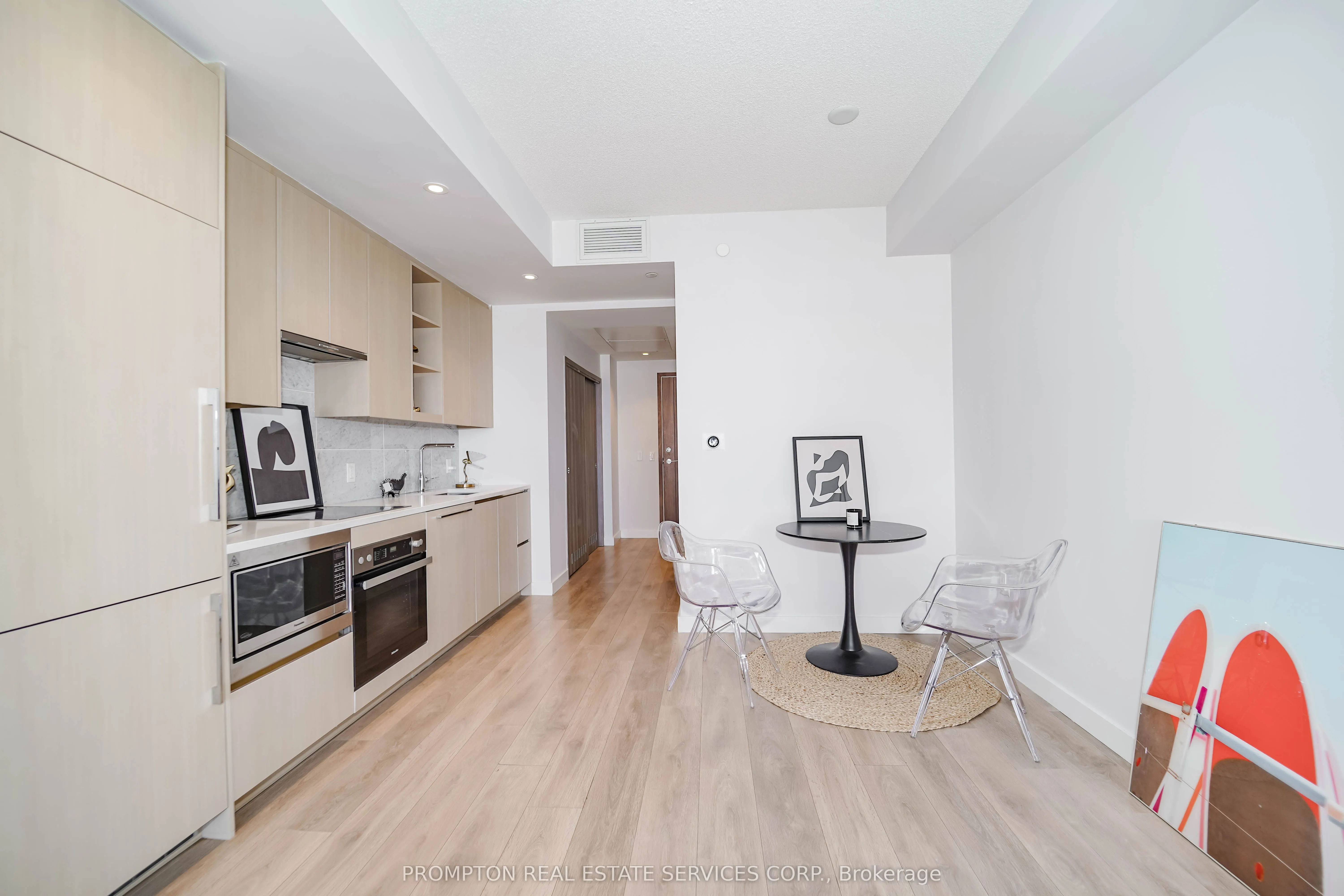 85 McMahon Drive, #711