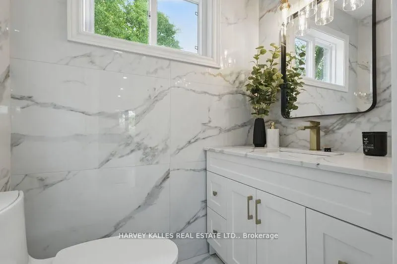 1 Vanity Court, #Upper